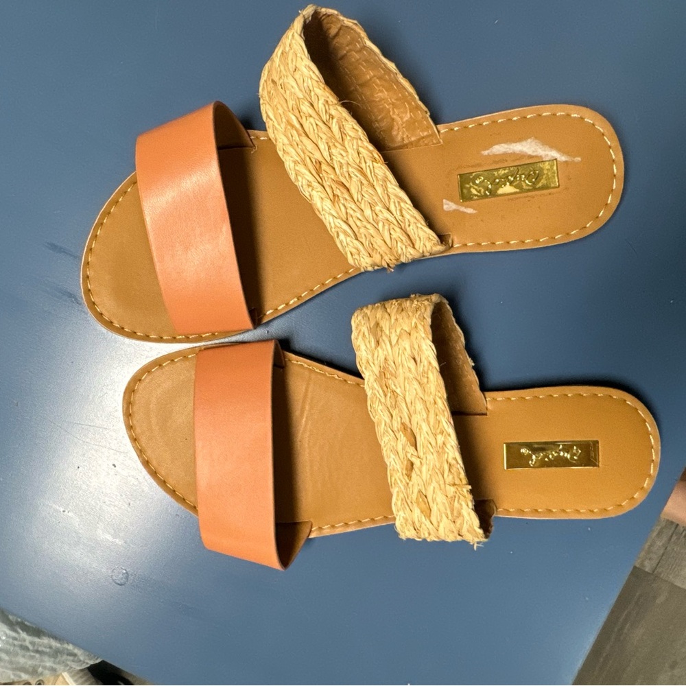Qupid Tan and Orange Sandals